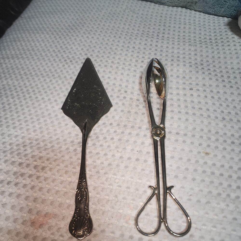 VINTAGE ANTIQUE SILVER PLTD PIE SERVER & SALAD SERVER SET OF 2